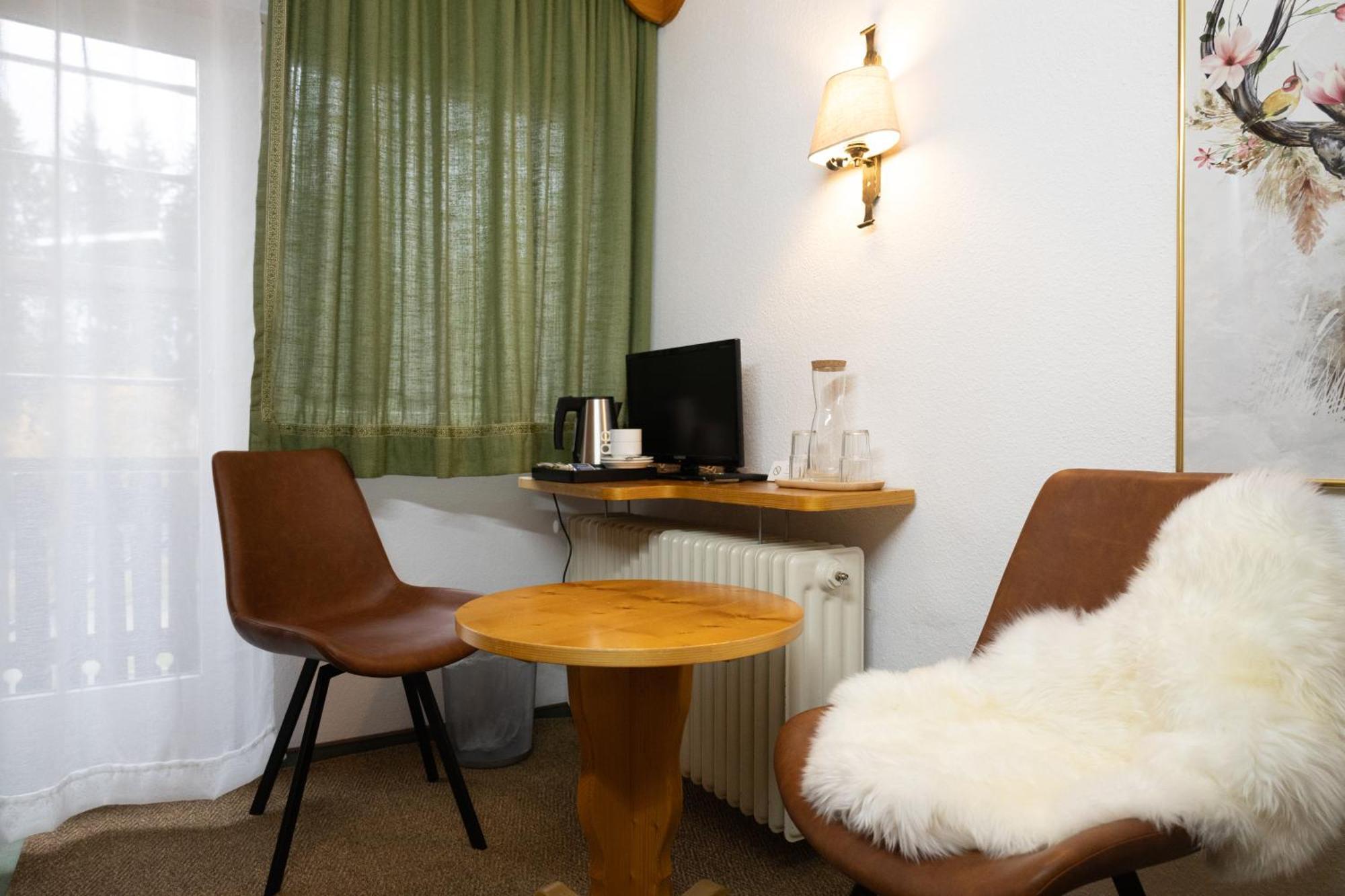 Hotel Zum See, Titisee Экстерьер фото