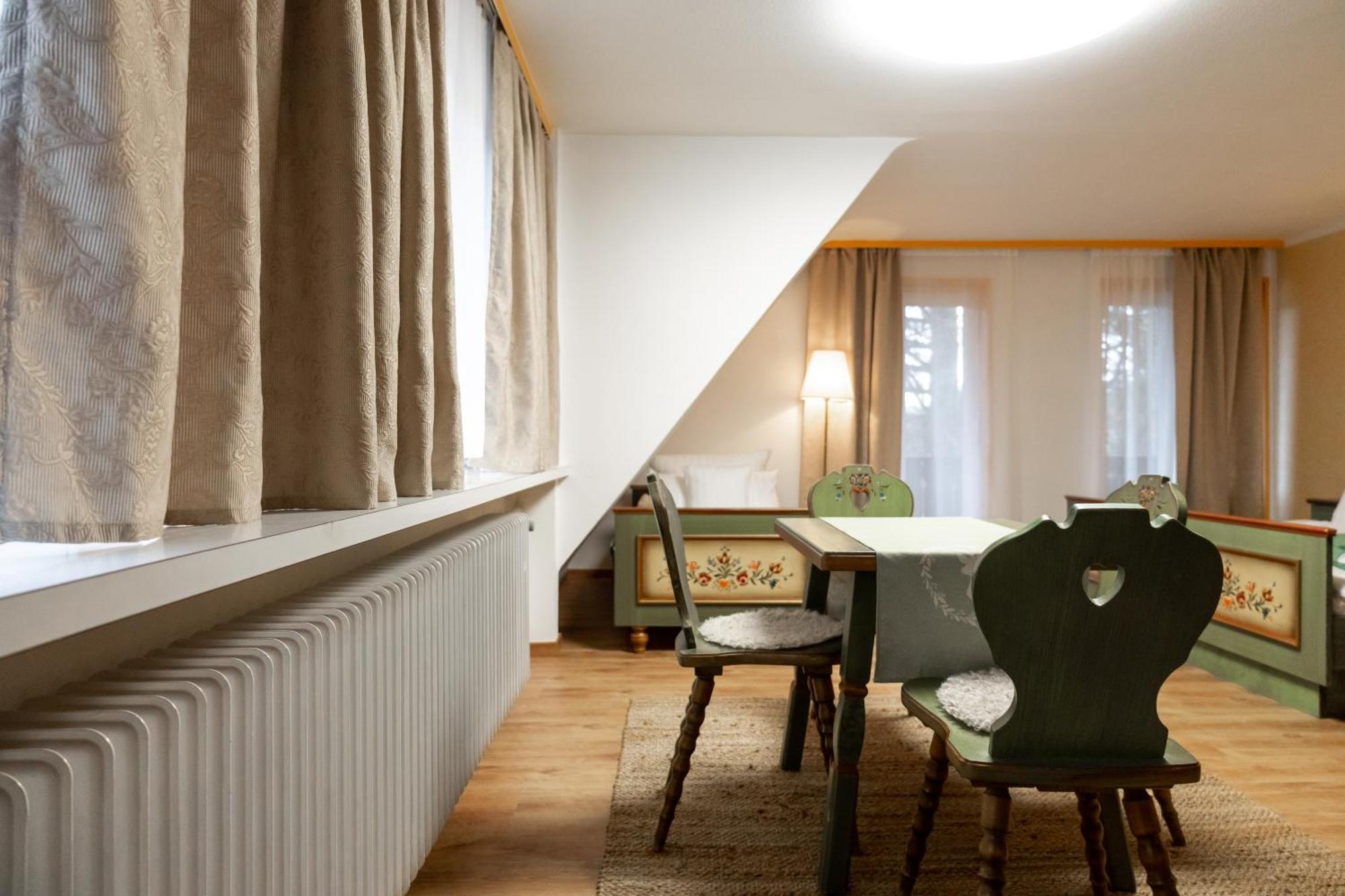 Hotel Zum See, Titisee Экстерьер фото