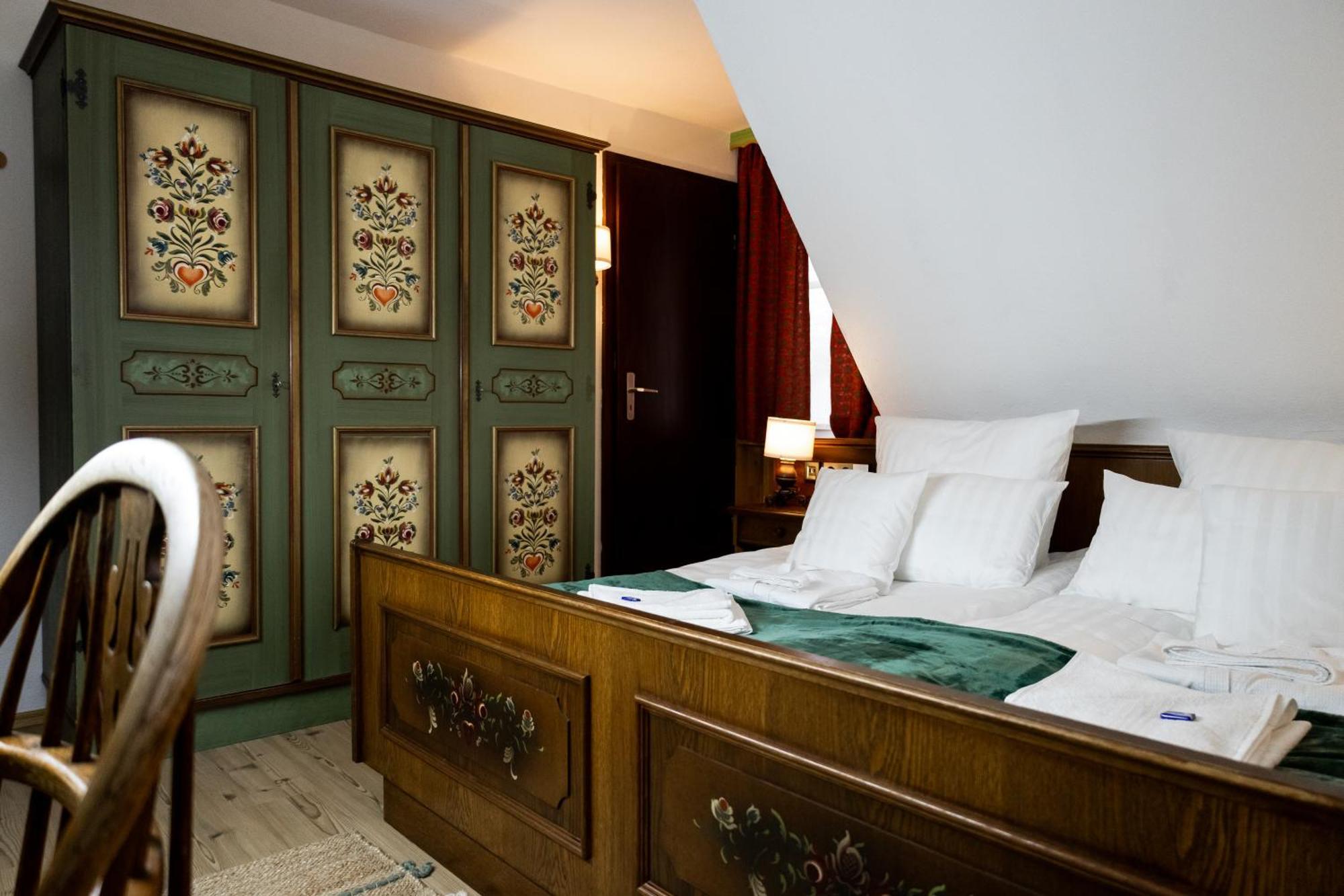 Hotel Zum See, Titisee Экстерьер фото