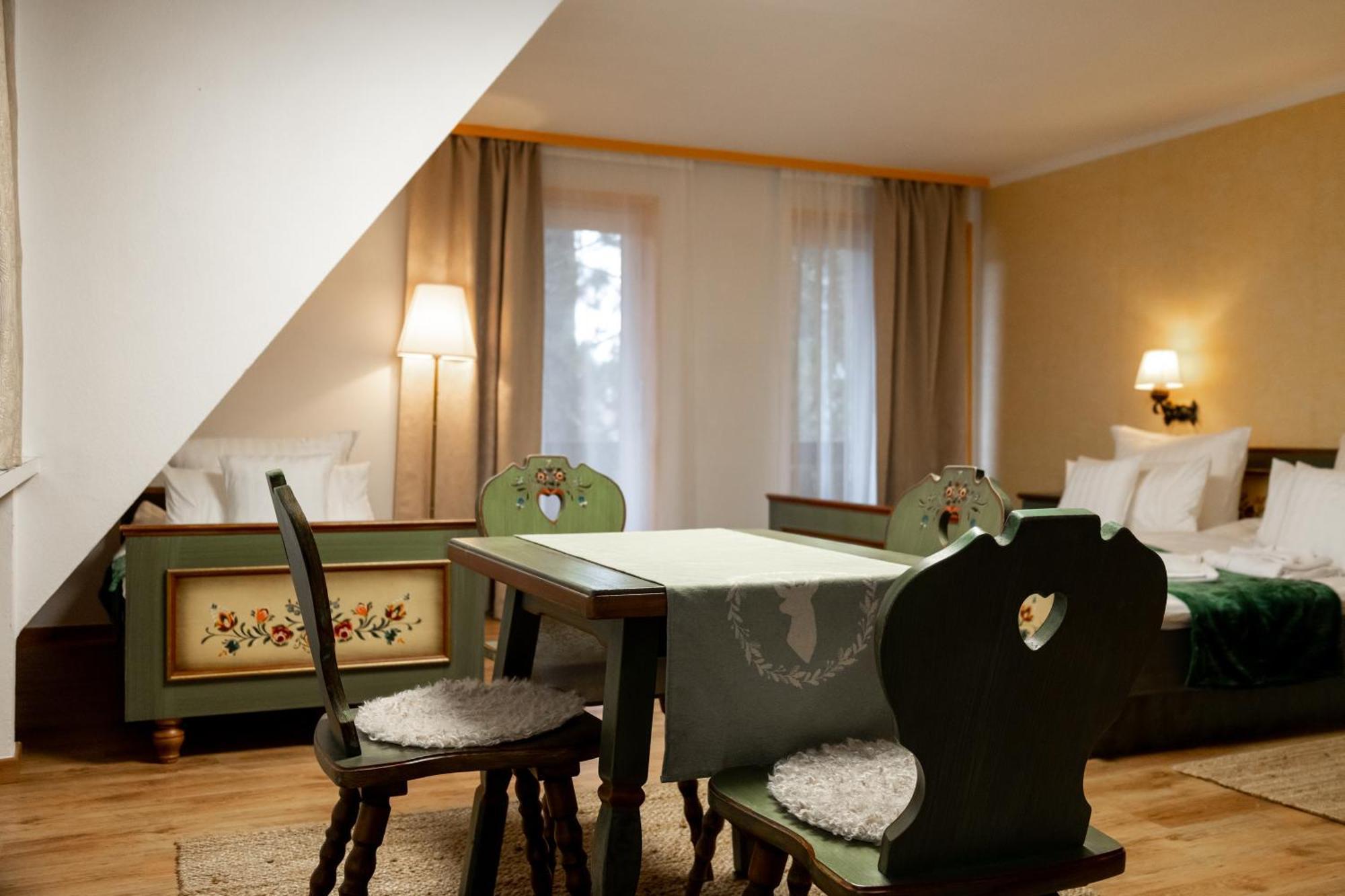 Hotel Zum See, Titisee Экстерьер фото